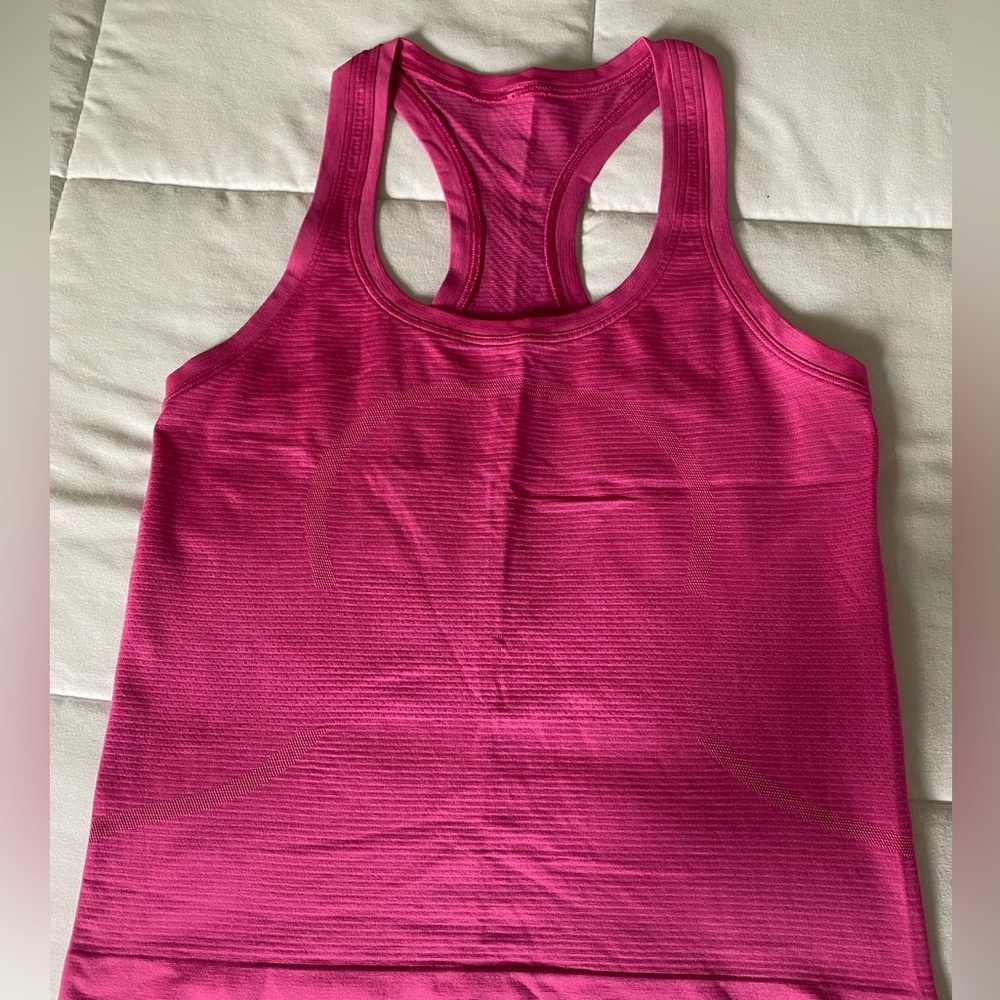 Lululemon Swiftly Tech Razorback tank top Size 4